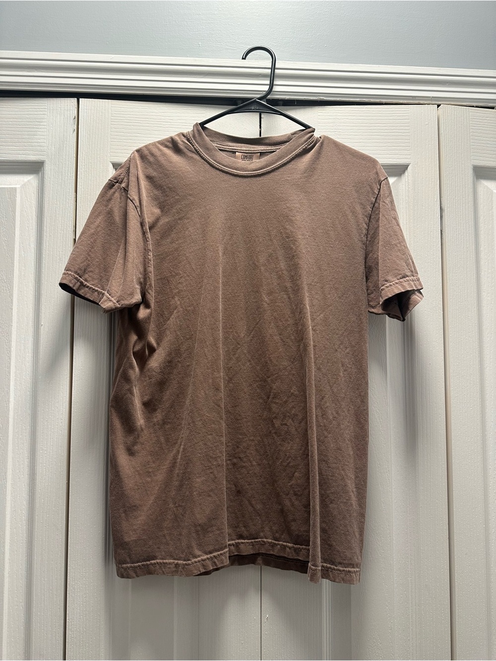 2 Men’s Comfort Colors tshirts (Brown & Grey) - Size M